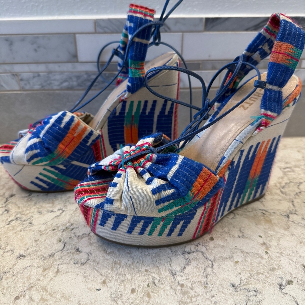 Pre-Owned Women's Schutz Wedge Sandal with wedge heel  colorful Woven fabric -cp - Picture 8 of 13